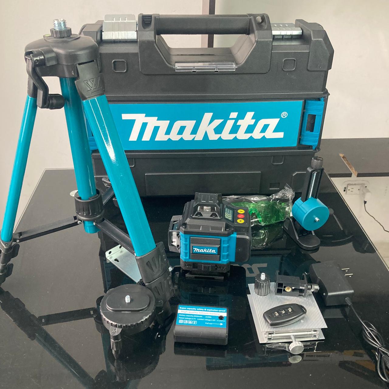 Nivel Láser MK 16 Líneas – Doble Batería + Control Remoto - Image 2